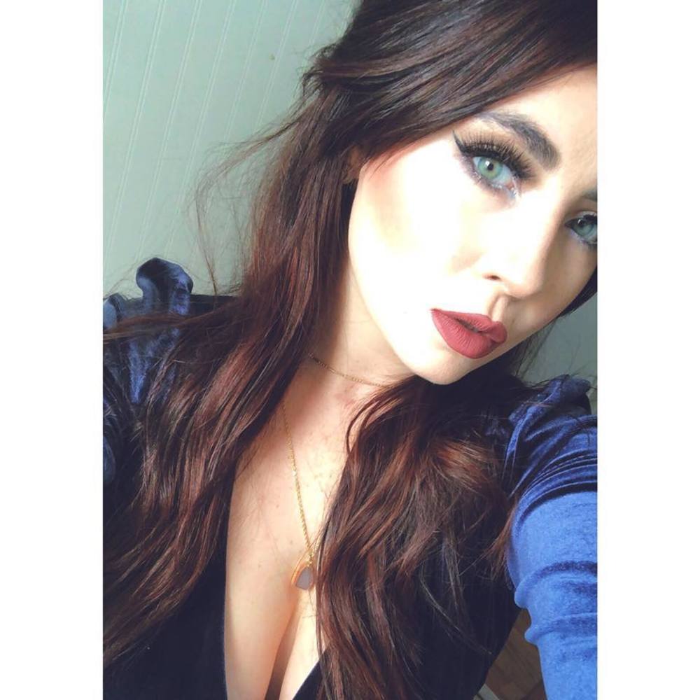 Meet your Posher, Mallory